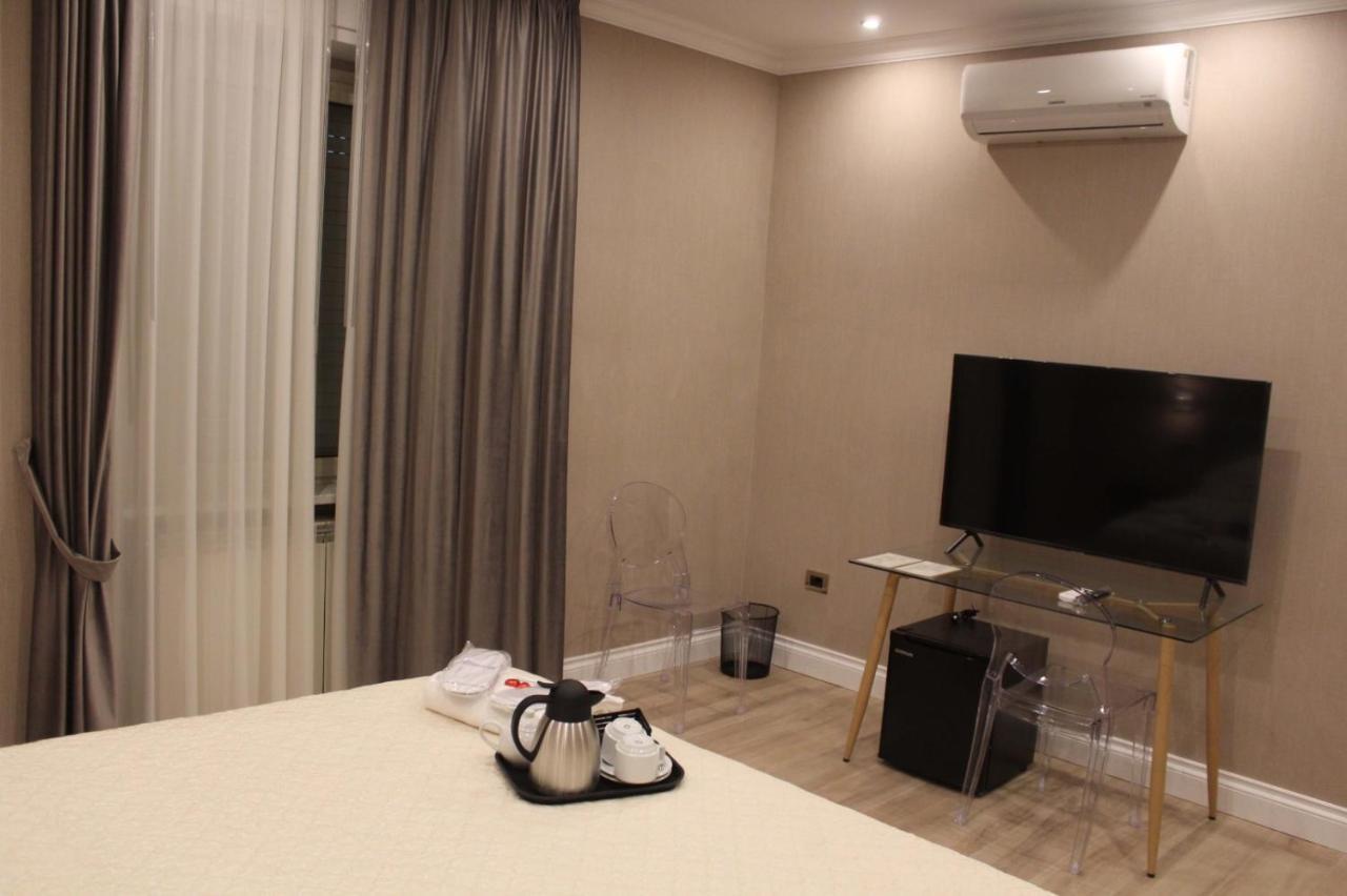 B&B The Garden เปสการา ภายนอก รูปภาพ